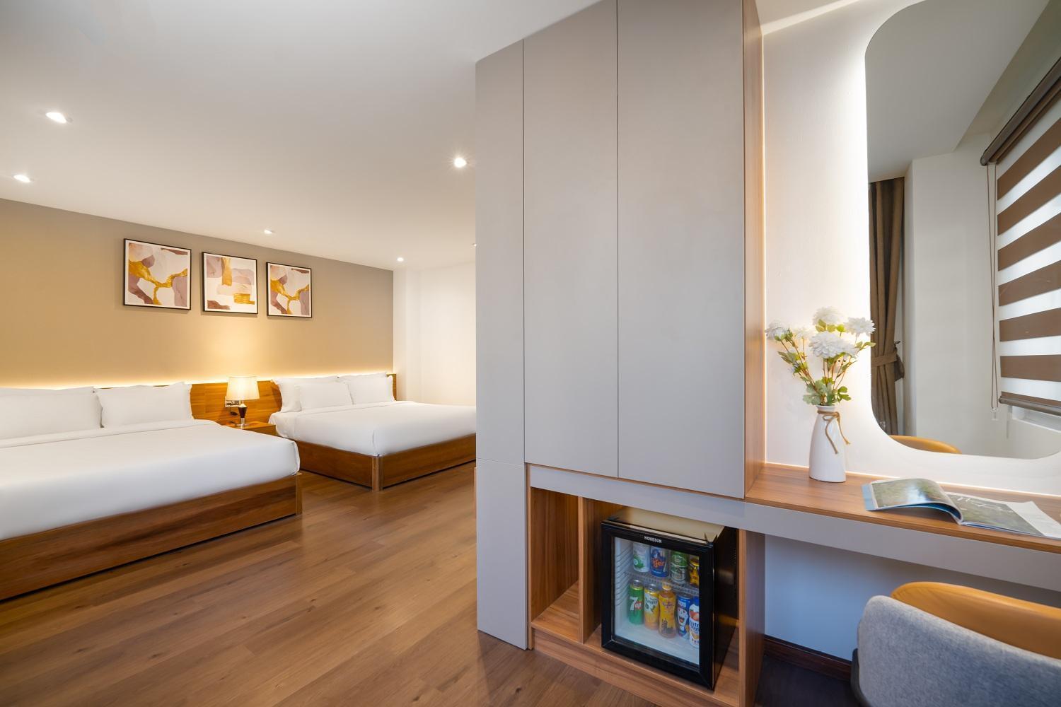 Duong Gia Hotel Dn By - Bay Luxury Дананг Екстериор снимка
